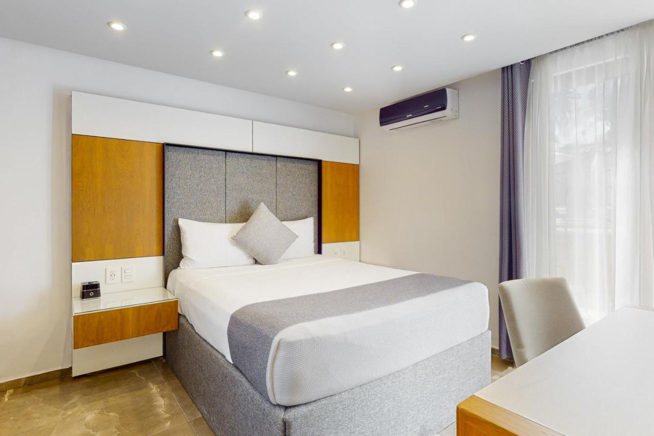 Aparthotel Seven Boutique 10 *